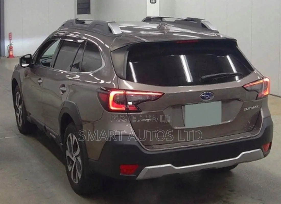 Subaru Outback 2022 Gray