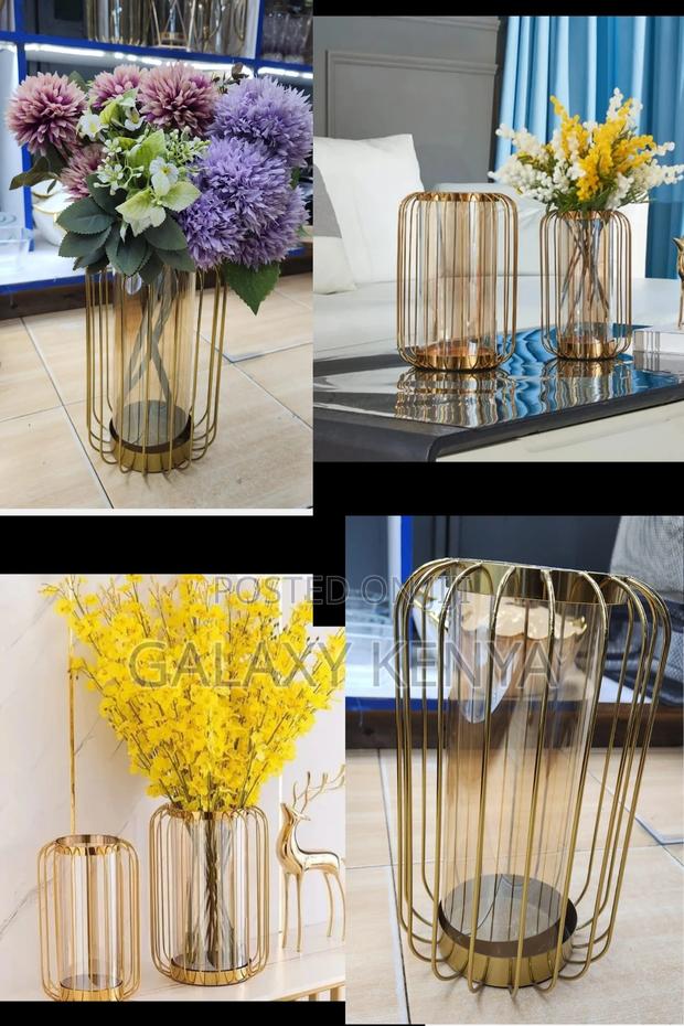 Nordic Modern Luxury Glass Flower Vase - main view