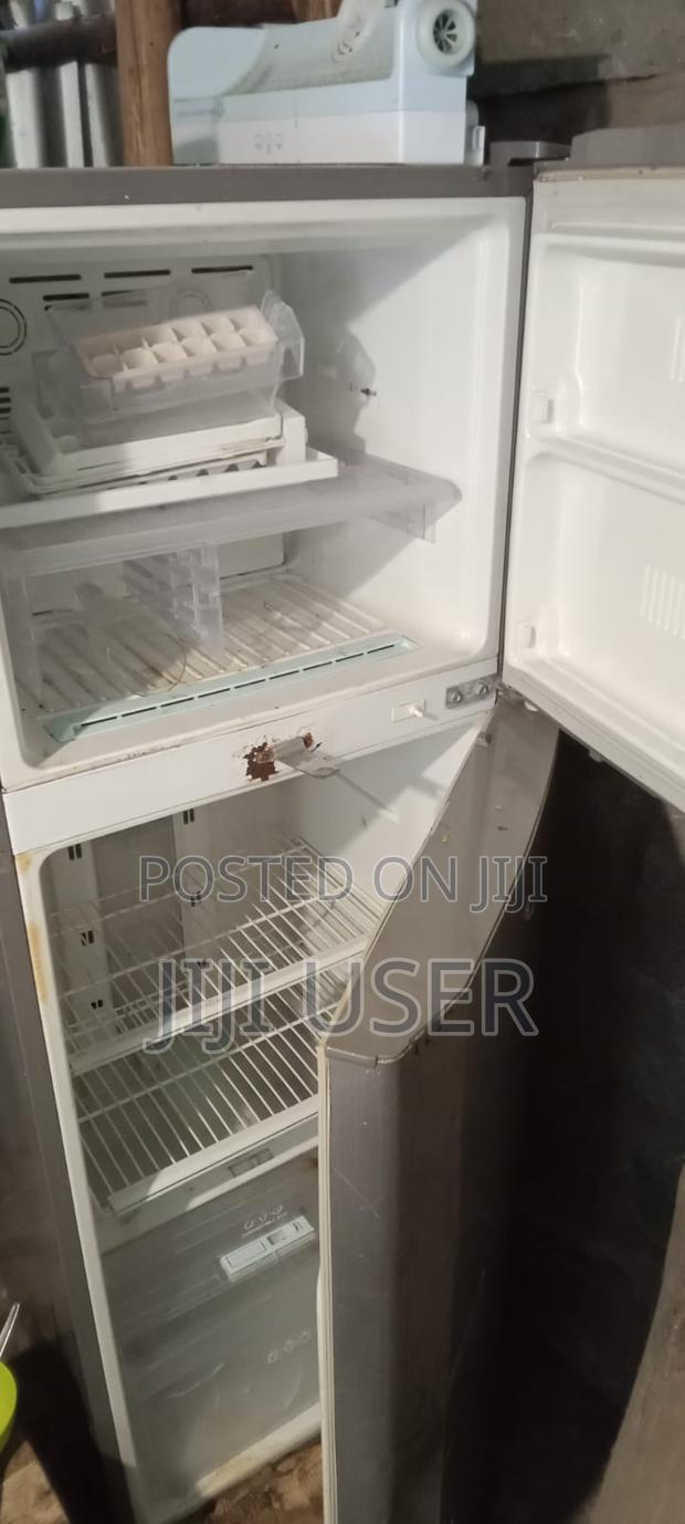 LG Fridge 237l - thumbnail 3