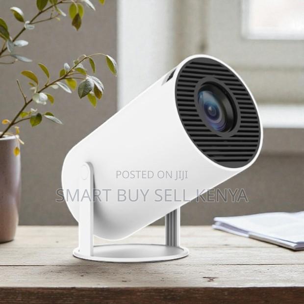 Heavy Duty Mini Wifi Android Projector With Inbuilt Speaker