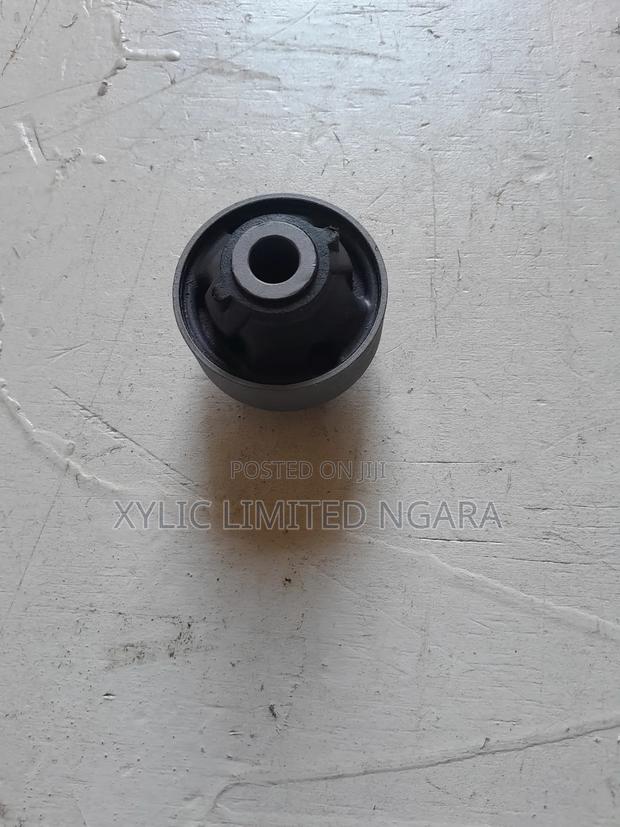 Nissan Tiida Front Control Big Bush