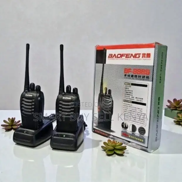 Baofeng Bf-888s 3-5km Handheld Walkie Talkie With Rechargeable Battery