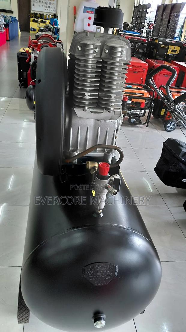 Nuair 500l Three Phase Italian Compressor Machine. - thumbnail 3