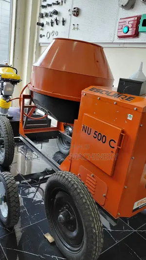 Esquire Brand 500l Diesel Powered Concrete Mixer Machine.