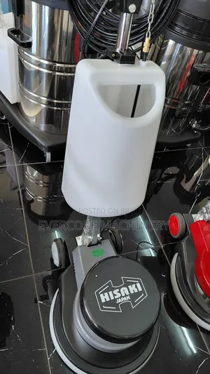 Hisaki Japan Carpet/Floor Scrubbingmachine.