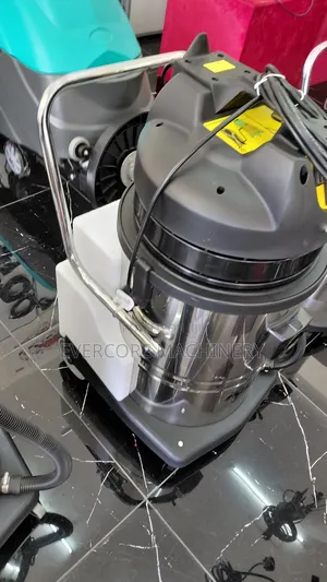 60litres Wet and Dry Carpet Cleaner Machine.