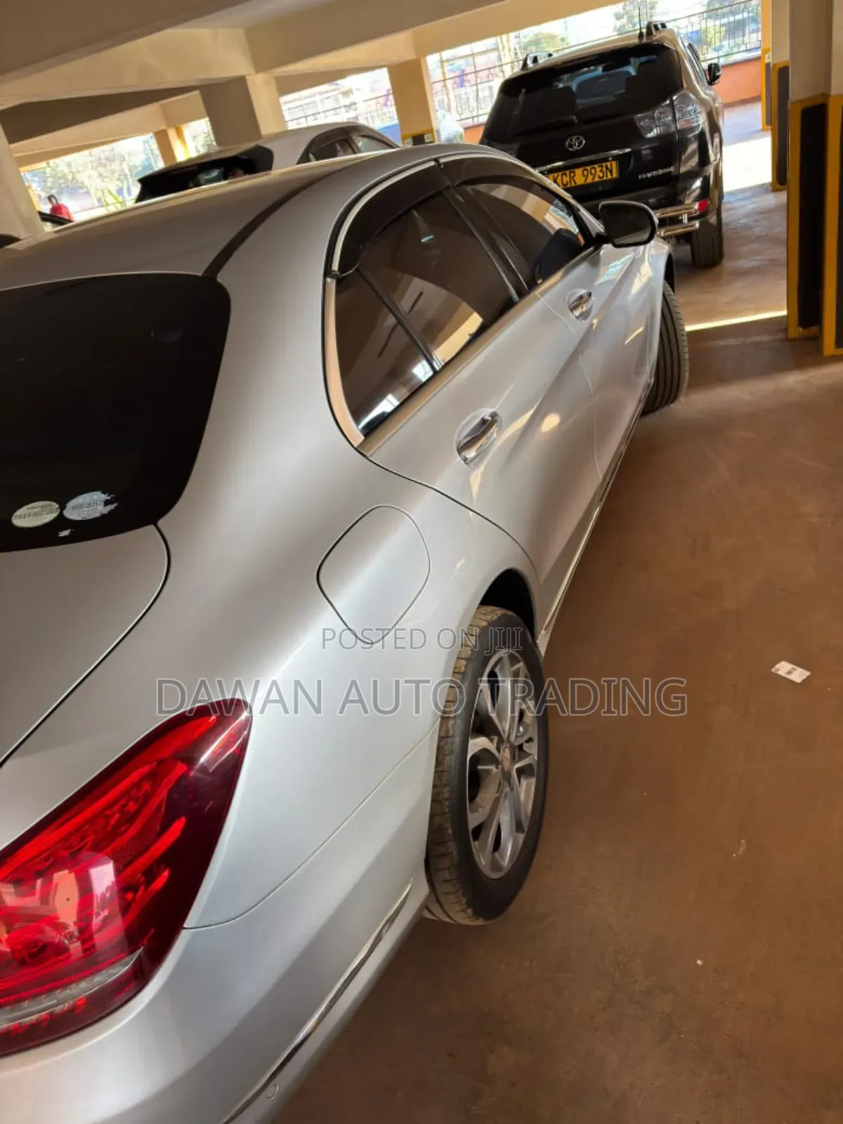 Mercedes-Benz C180 2015 Silver