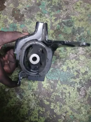Toyota Engine / Gearbox Mount Left Side 2012–2019 Original Ex-Japan