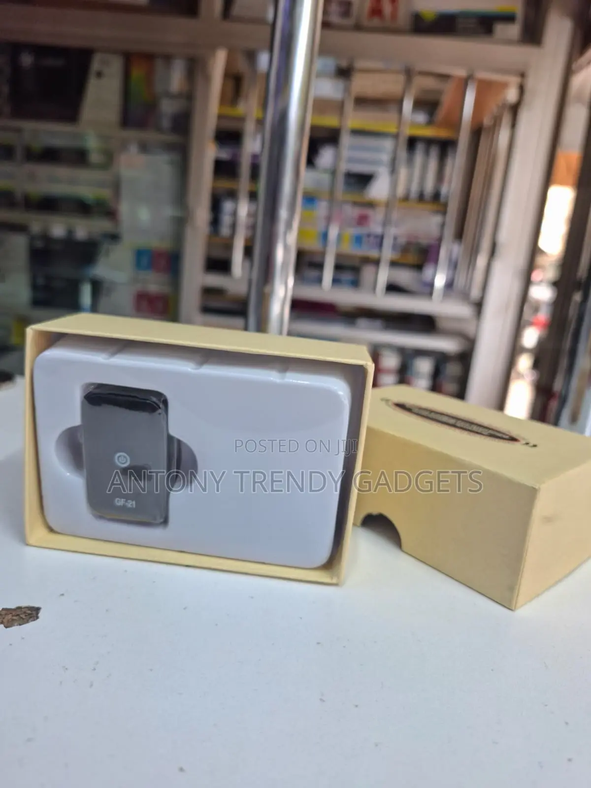 Gf-21 Compact Gps Tracker Anti-theft Security Device