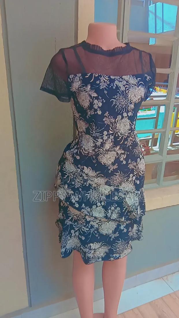 Lady's Clothes - thumbnail 2