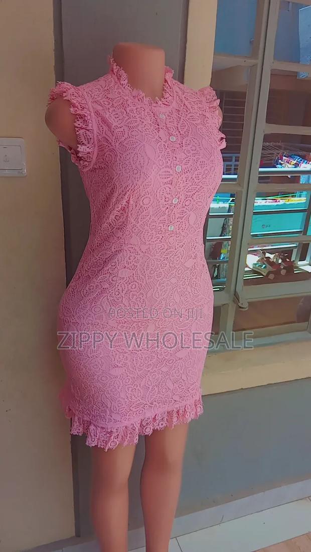 Lady's Clothes - thumbnail 3