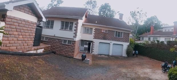 5bdrm Bungalow in Kitisuru for rent - thumbnail 4