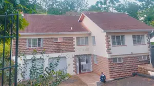 5bdrm Bungalow in Kitisuru for rent