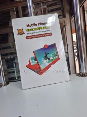 Mobile Phone Video Amplifier Screen Magnifier - thumbnail 2