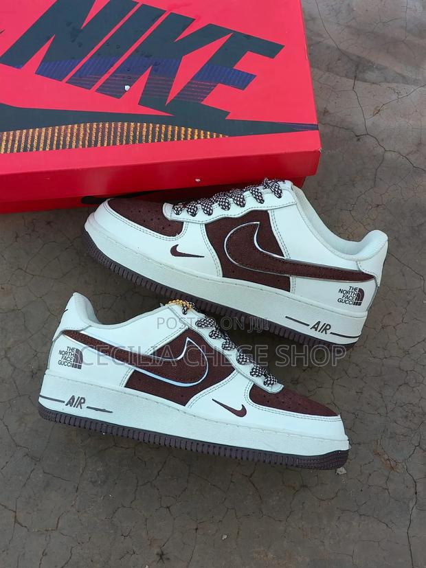 Air Force 1v - main view