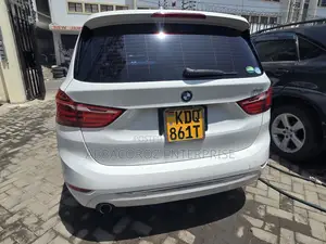 BMW 218i 2017 Pearl