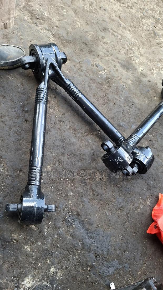 V - Arm Isuzu FVZ - main view