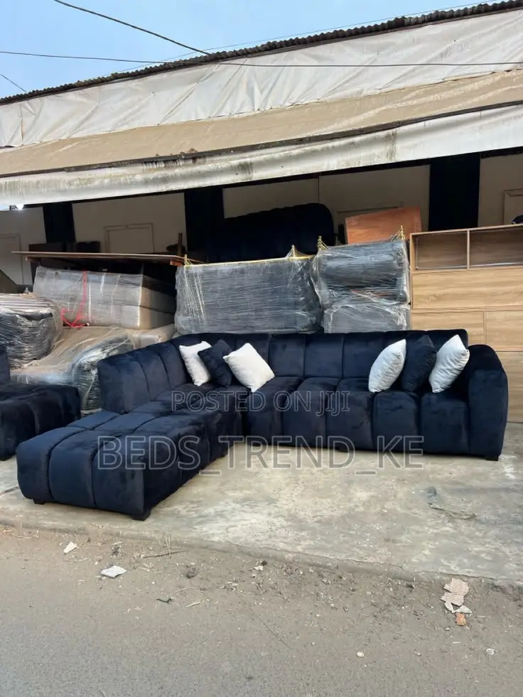 Entertaining Blue 6 Seater Bubble L Seat