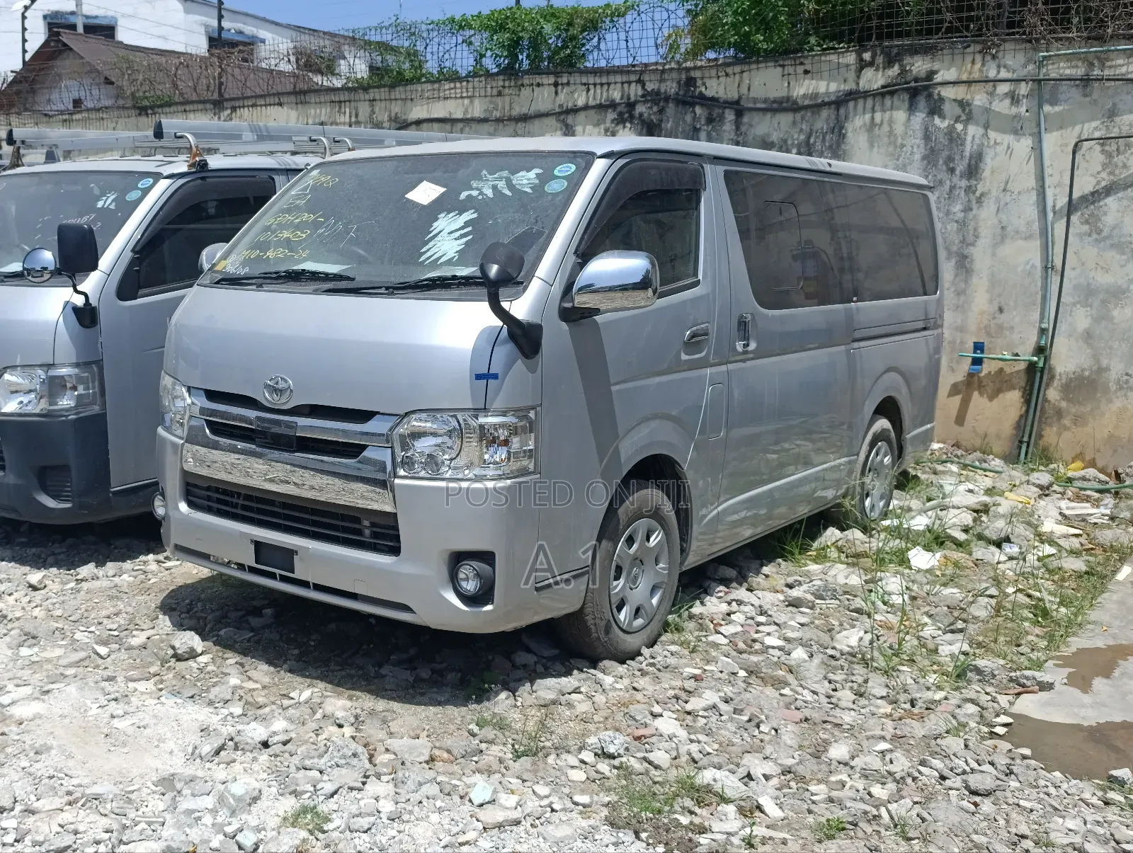 Toyota HiAce 2018 Silver