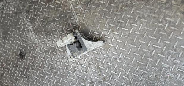 Honda Cr-v Engine Mounting Well Maintained