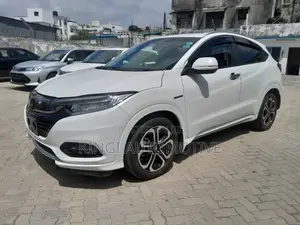 Honda Vezel 2019 White