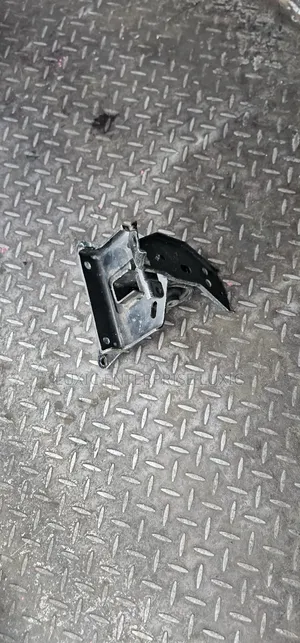 Toyota Ractis Gearbox Mounting Well Maintained