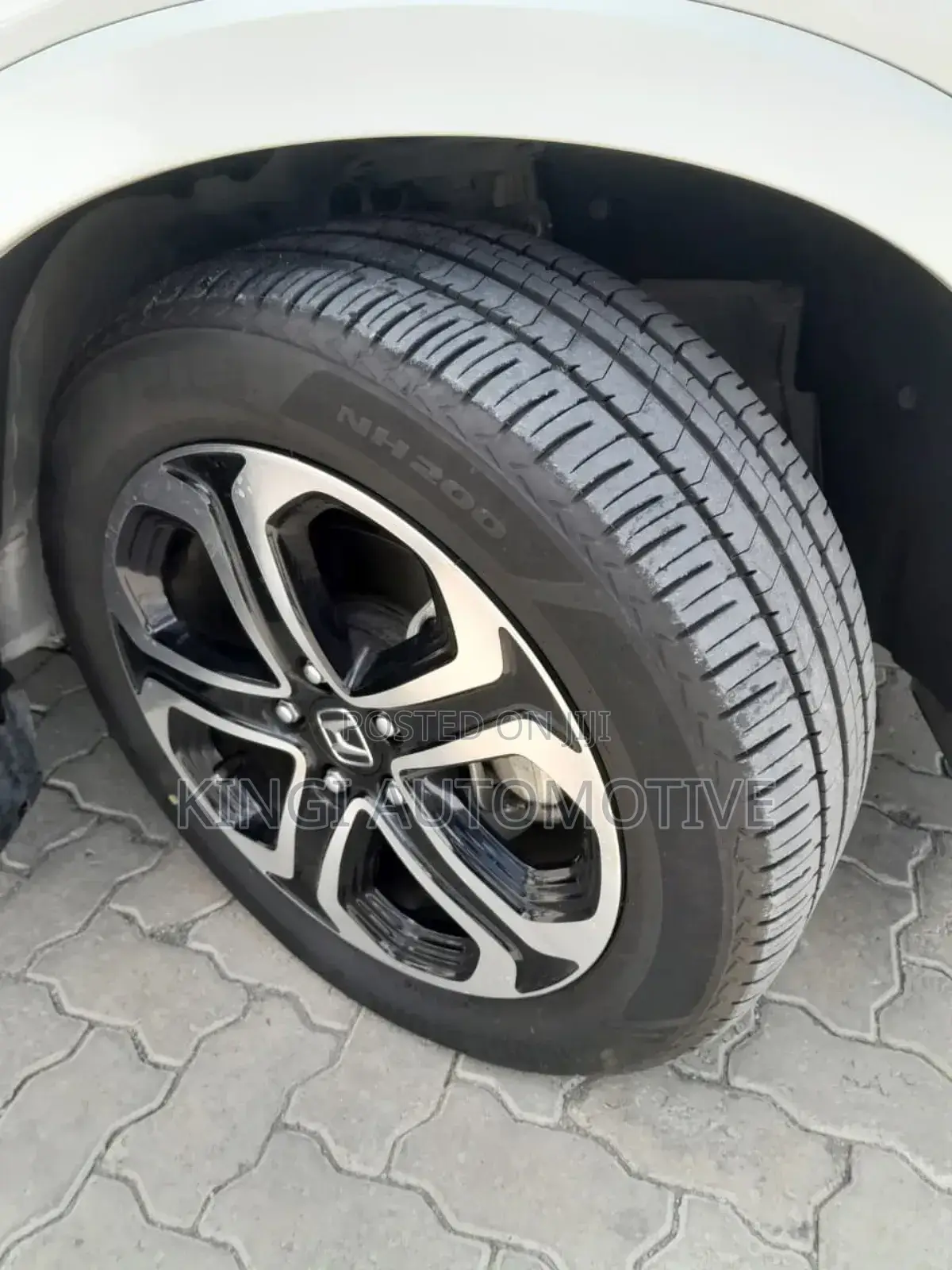 Honda Vezel 2019 White