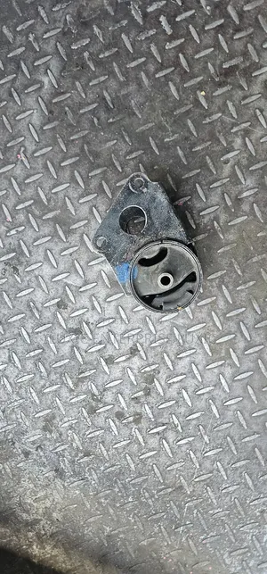 Nissan Liberty Gearbox Mounting Ex Japan