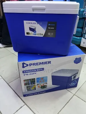 32 Liter Cooler Box Premier