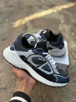Dior B30
Unisex Sneakers