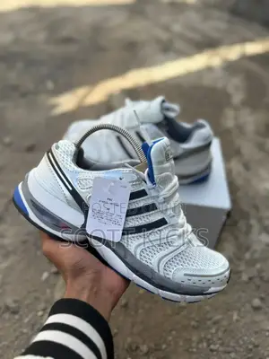 Adidas Adistar