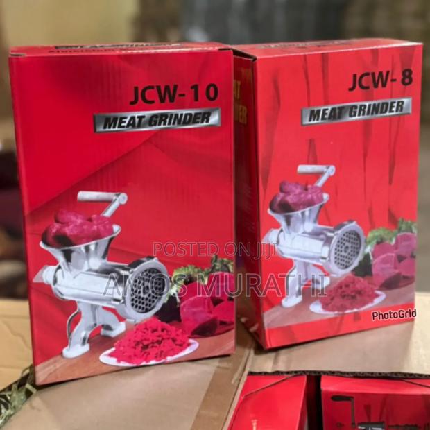 Manual Meat Grinder
Size 8 - main view