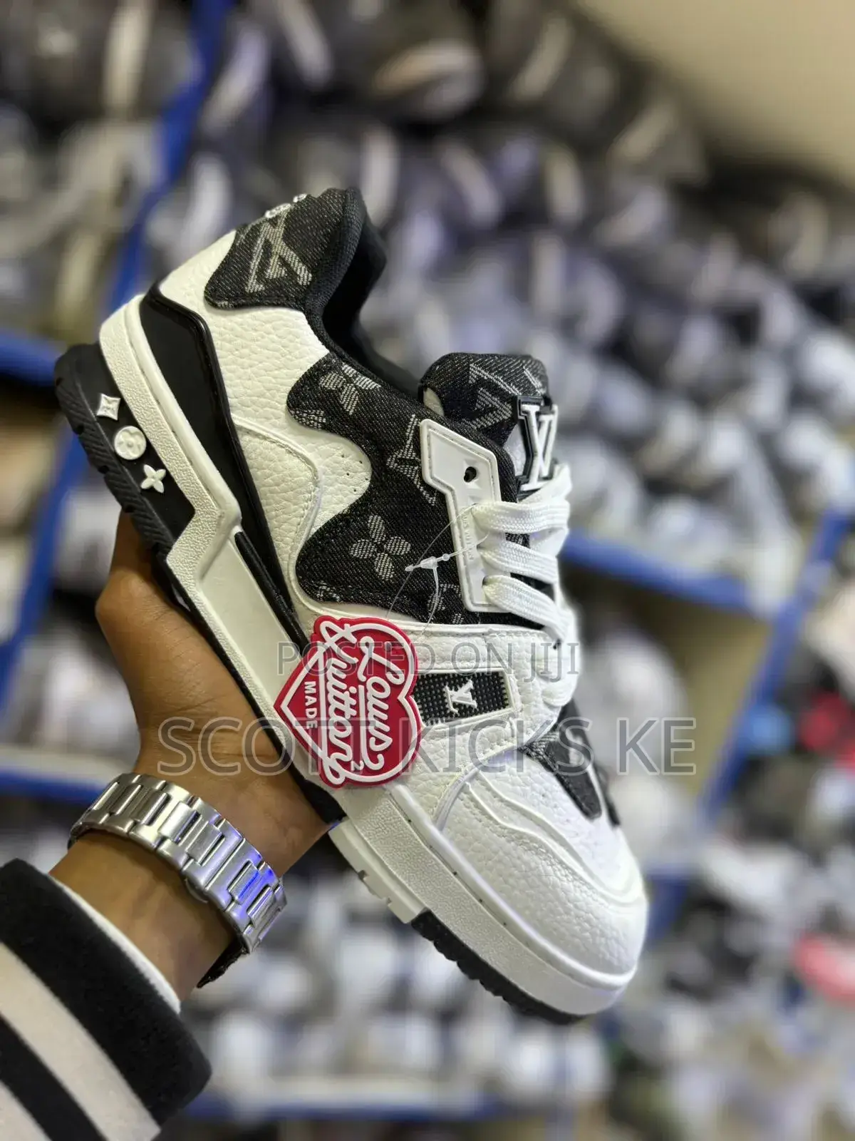 Louis Vuitton Unisex Sneakers