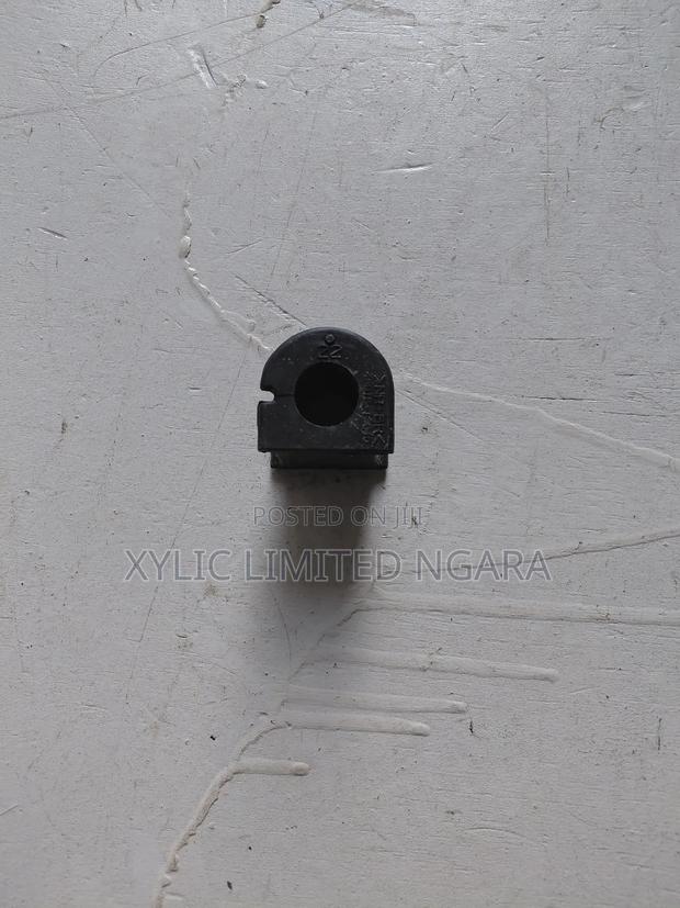 Toyota Nze Front D-Bush - main view