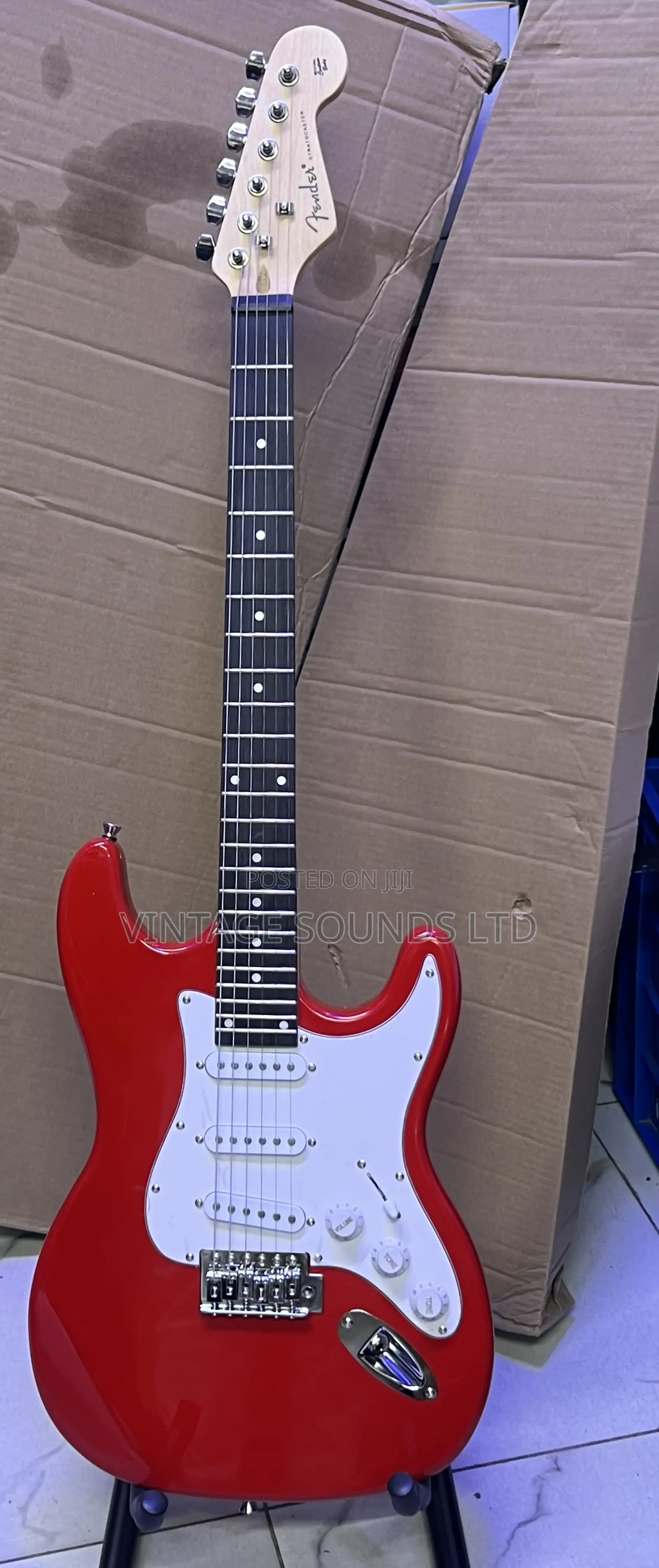 Fender Stratocaster 24 Frets Electric Guitar ( Red )