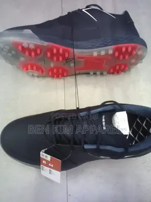 Navy Blue Water Proof Golf Shoes, Light Weight 760gms Rubber Spikes