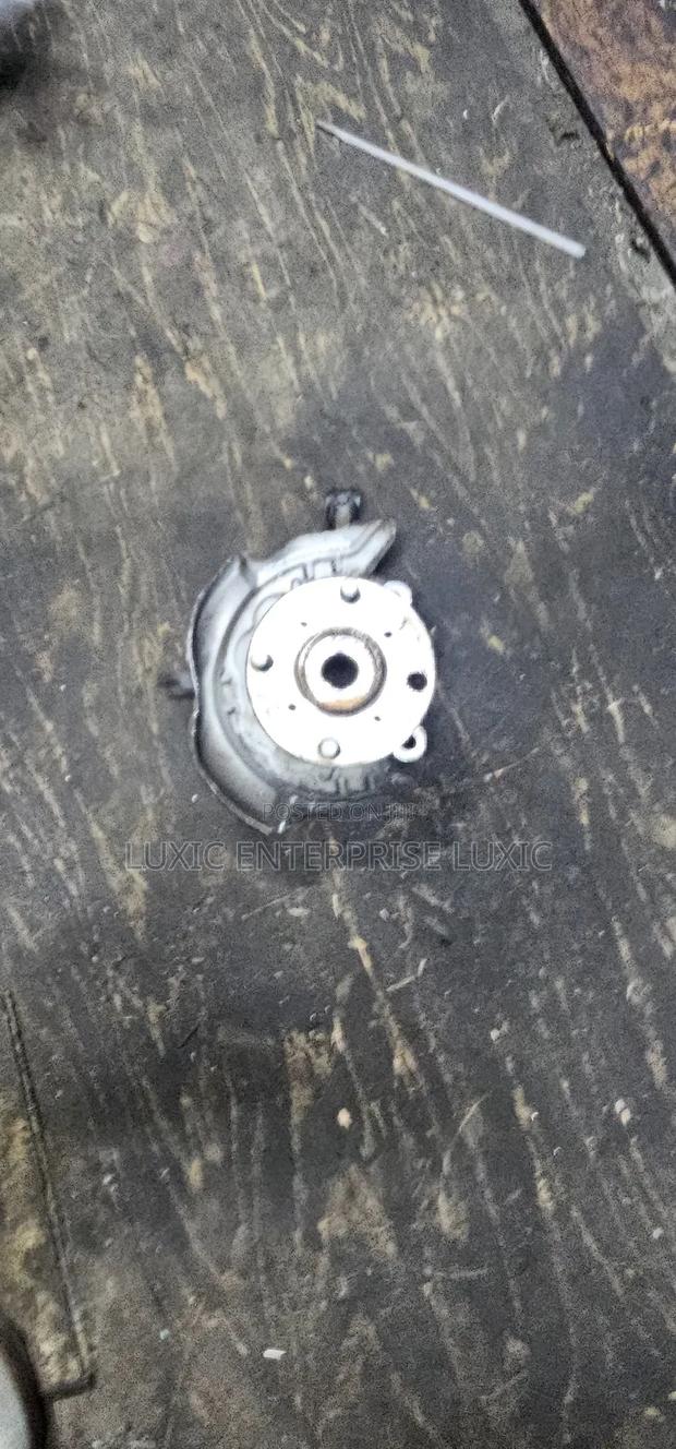 Daihatsu Mira Hub Bearing