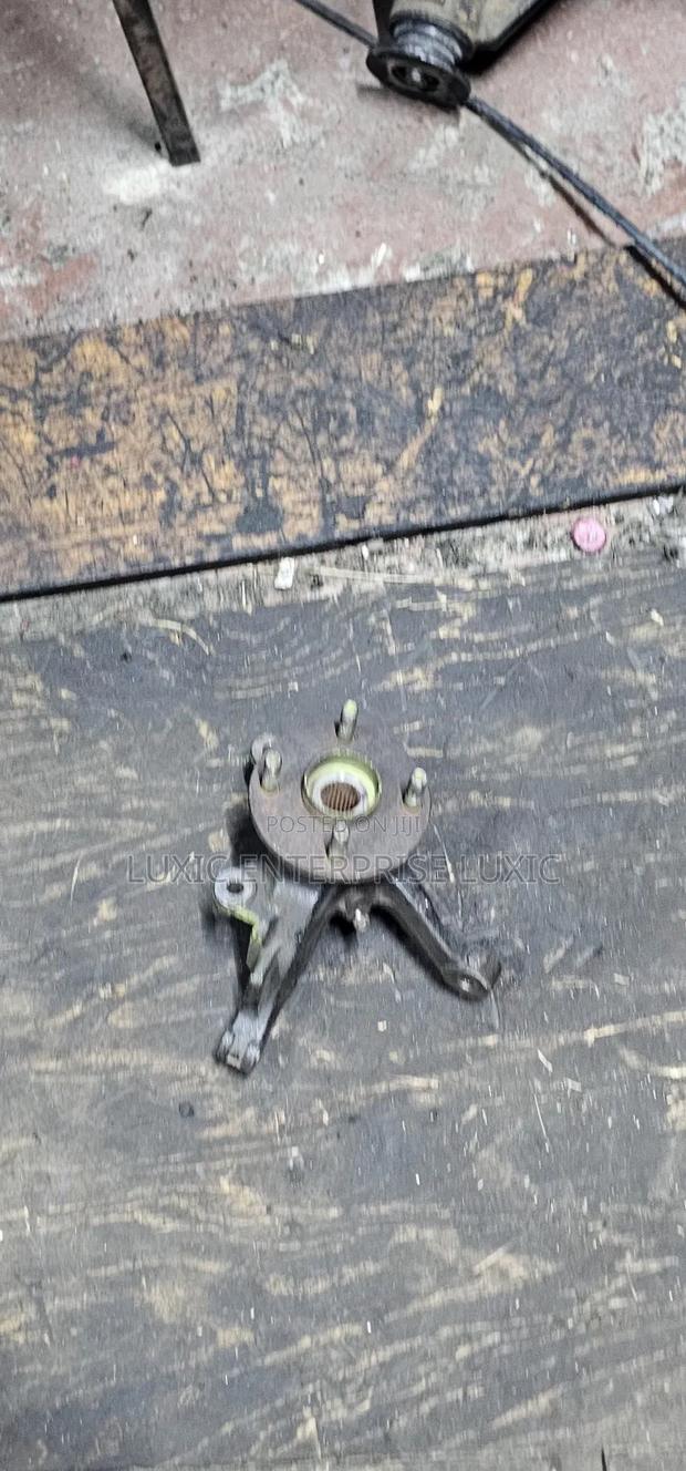 Mazda Demio Hub Bearing Good Condition - thumbnail 2