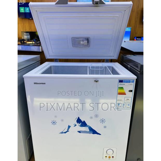 Hisense 297-Liter Chest Freezer With Adjustable Storage Lock - main view