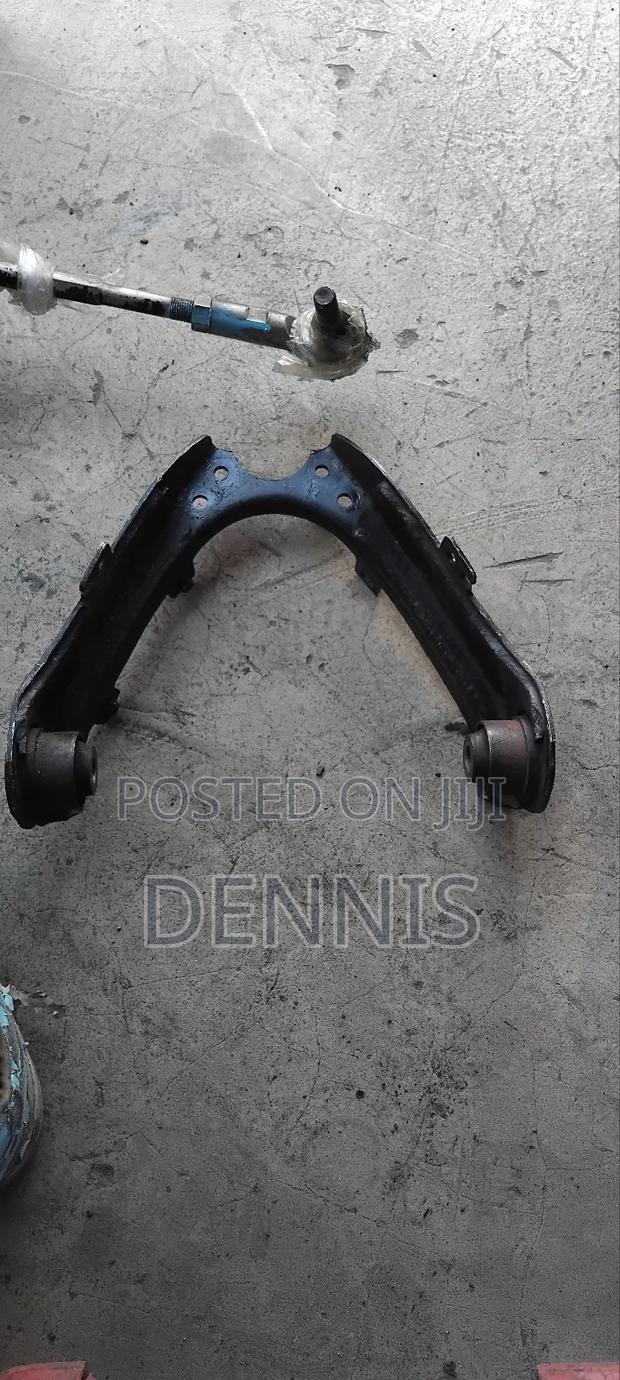 Ex Japan Lower Control Arm Isuzu Dmax - thumbnail 2