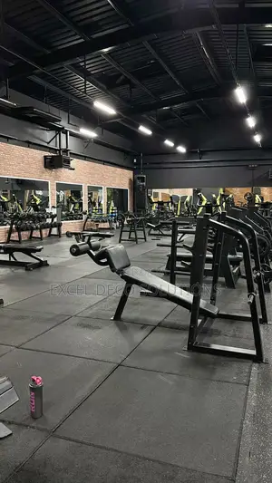 Premium Rubber Gym Rolls 20mm – Modern Strong