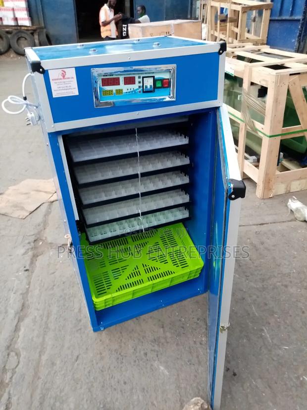 Automatic Egg Incubator, 528-Egg : - main view