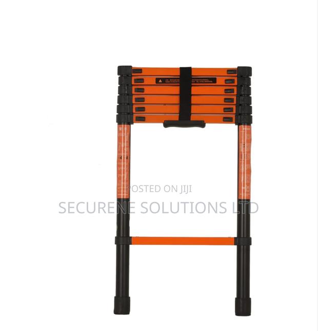 2.7m Single Telescopic Ladder - thumbnail 2