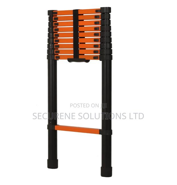 3.9m Single Telescopic Ladder - thumbnail 4