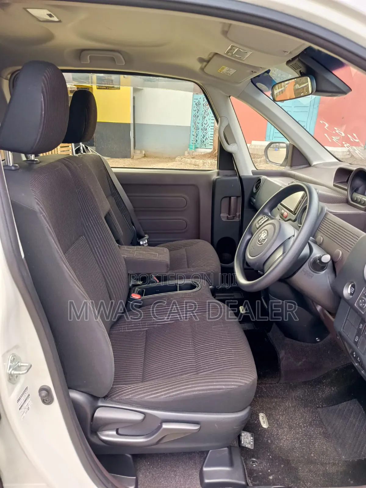 Toyota Porte 2019 White