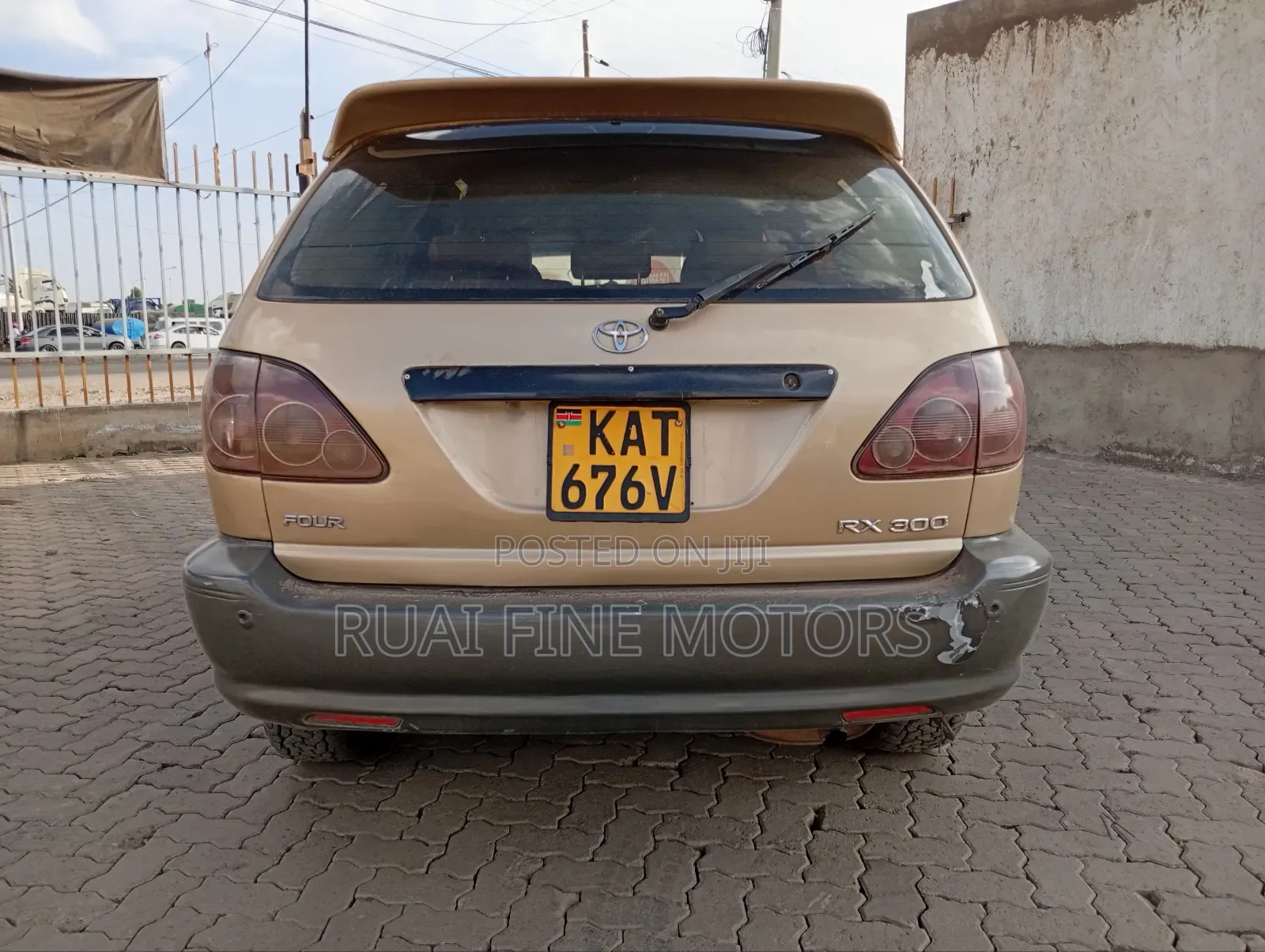 Toyota Harrier 1997 Beige