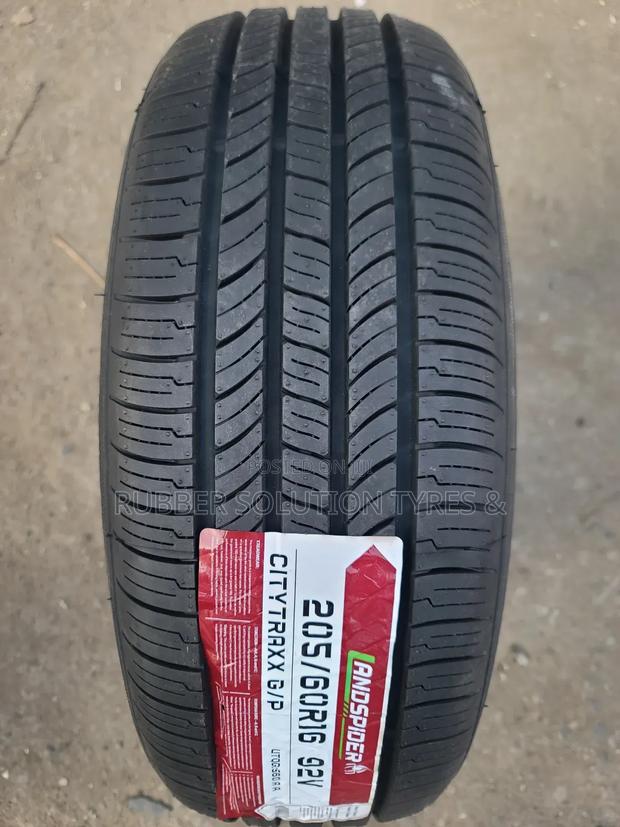 205 /60 R16 Landspider Tyres 92v Made in Thailand