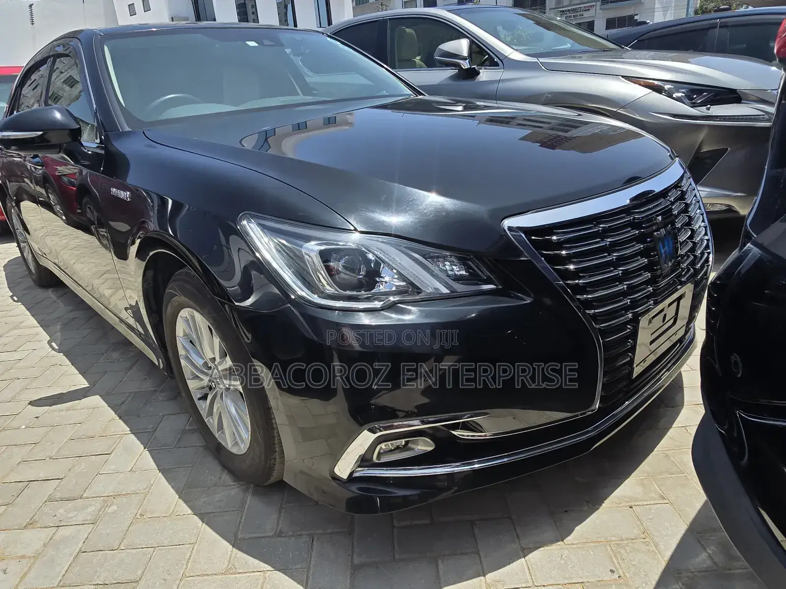 Toyota Crown 2018 Black