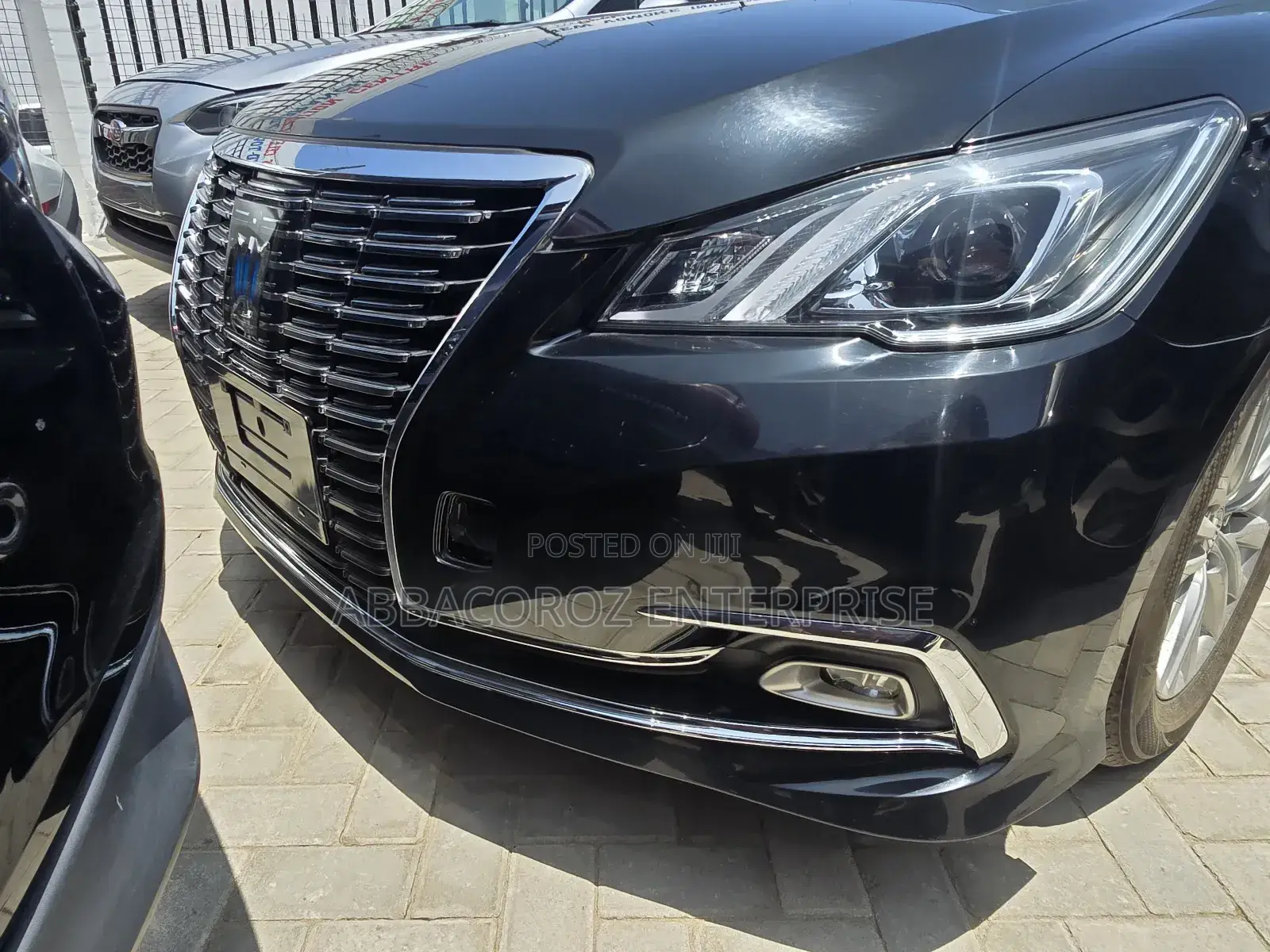 Toyota Crown 2018 Black