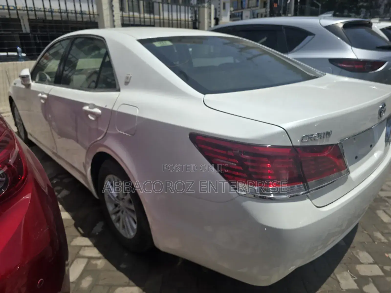 Toyota Crown 2018 Pearl